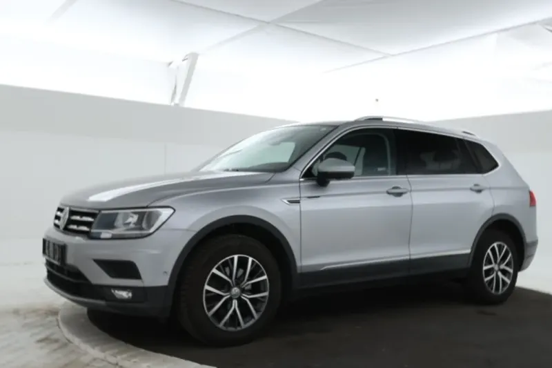 Volkswagen Tiguan (2021)