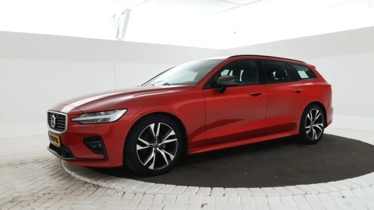 Volvo V60 (2020) — foto 1