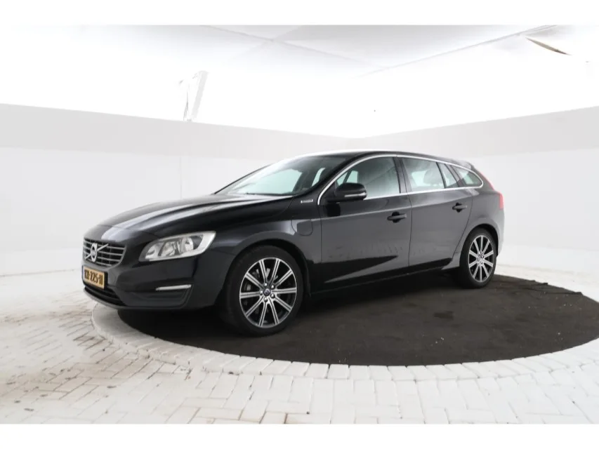 Volvo V60 (2016) — foto 1