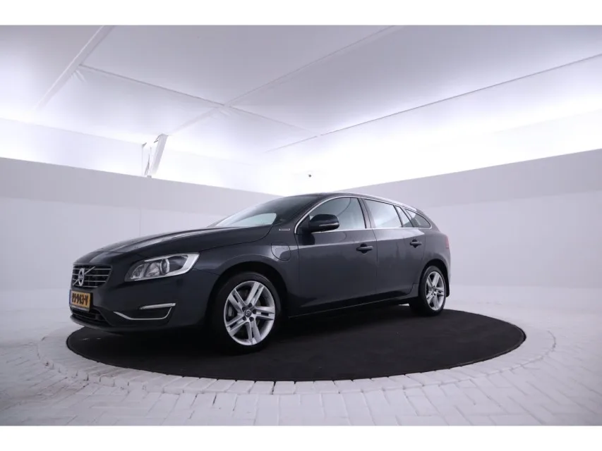 Volvo V60 (2016) — foto 1