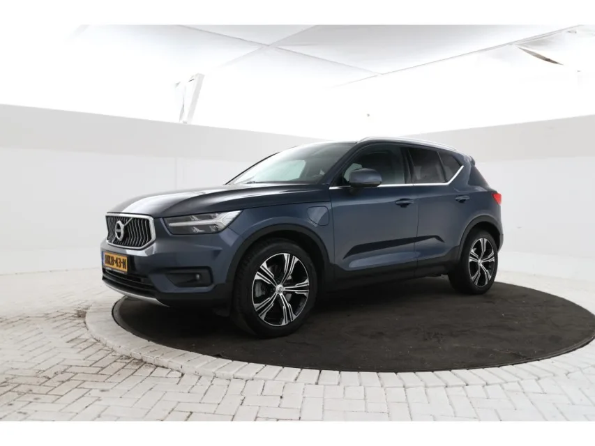 Volvo XC40 (2021) — foto 1