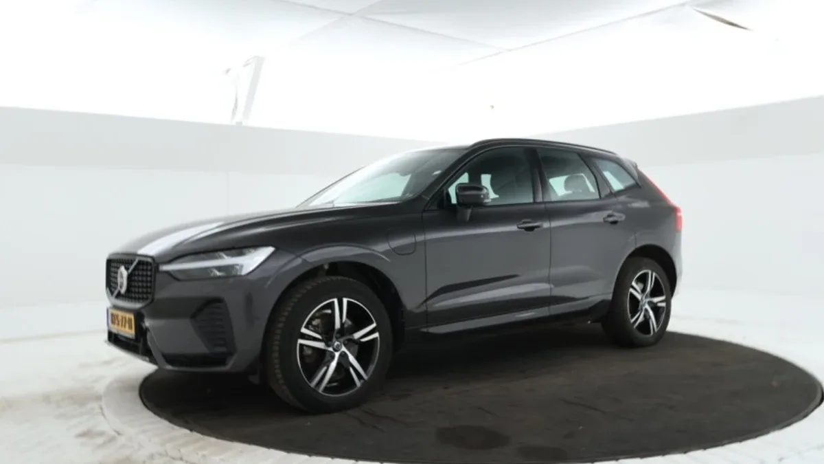 Volvo XC60 (2022) — foto 1