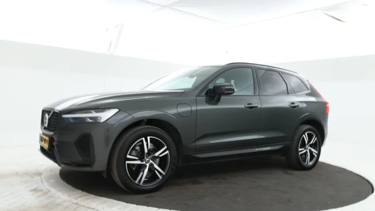 Volvo XC60 (2022) — foto 1