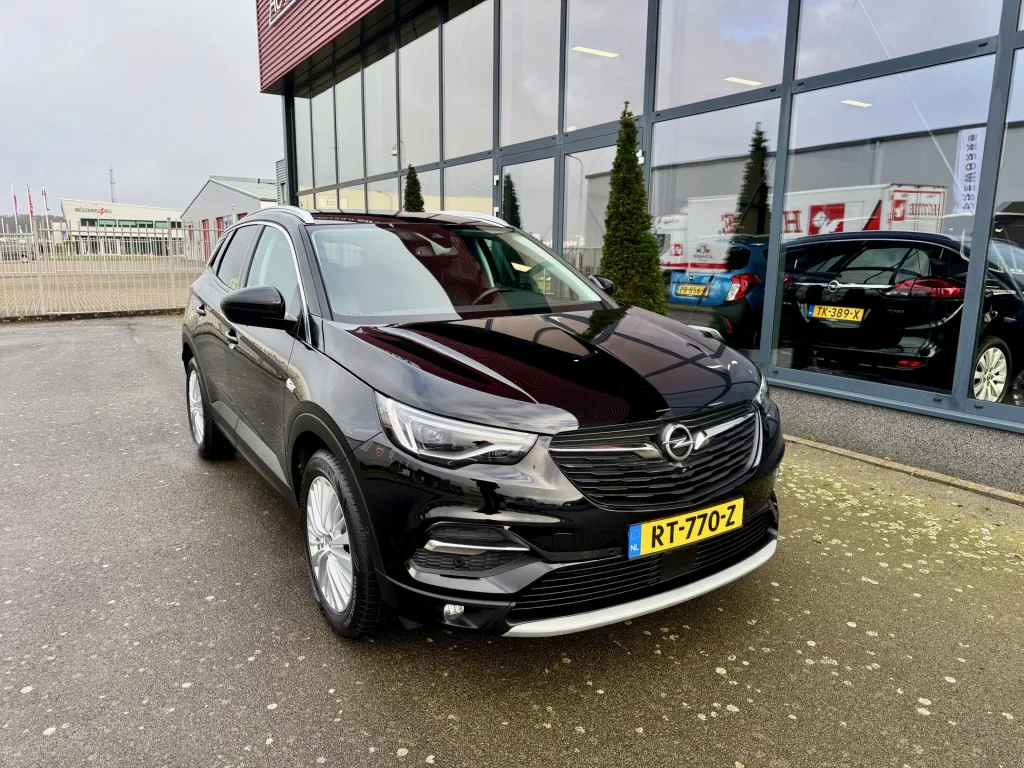 Opel Grandland X (2018) — foto 1