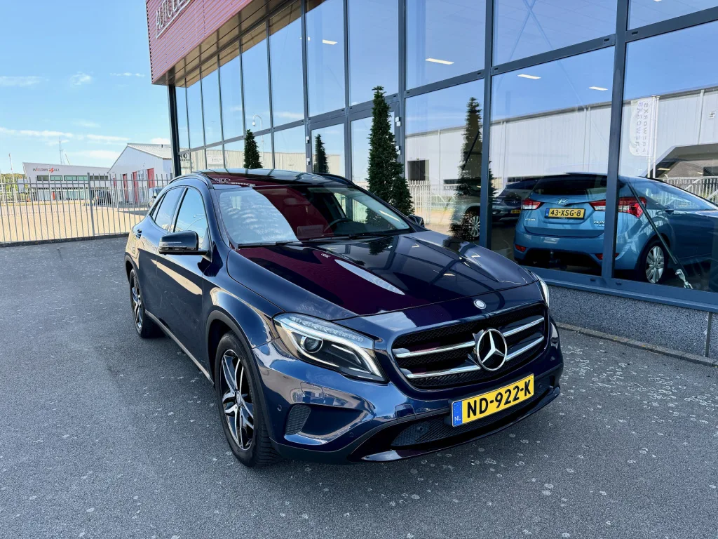 Mercedes-Benz GLA-Klasse (2017) — foto 1