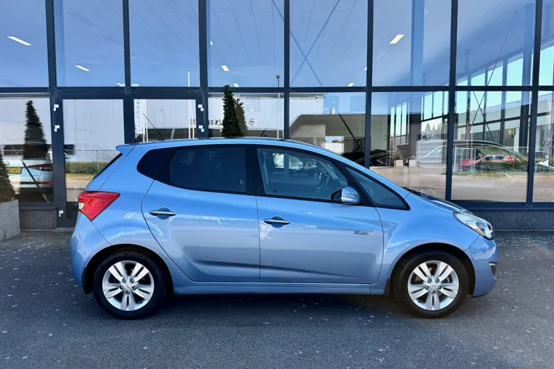 Hyundai ix20 (2012)