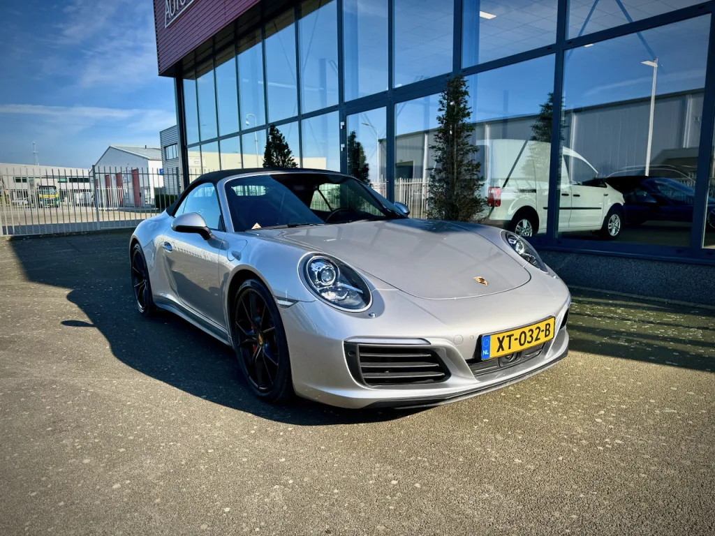 Porsche 911 (2017) — foto 1