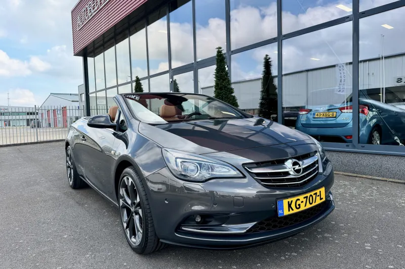 Opel Cascada (2016)