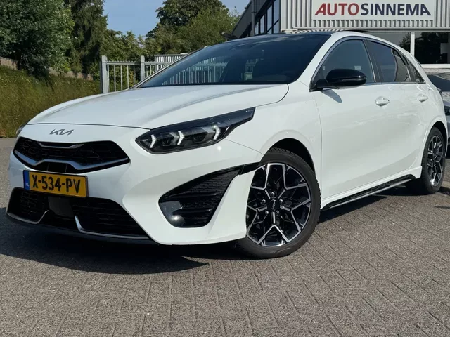 Kia Ceed (2024) — foto 1