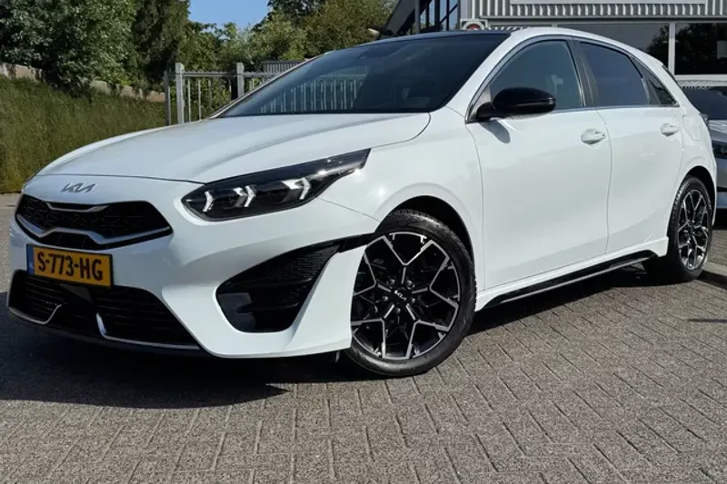 Kia Ceed (2023)