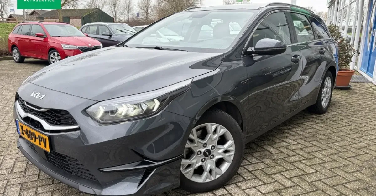 Kia Ceed (2024) — foto 1