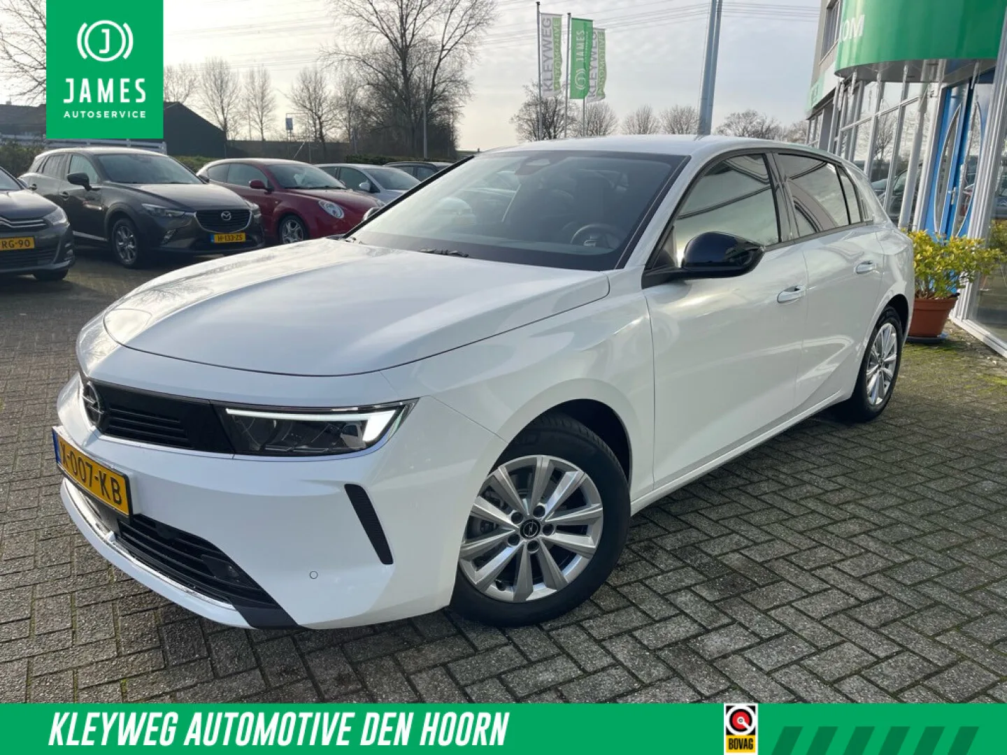 Opel Astra (2023) — foto 1