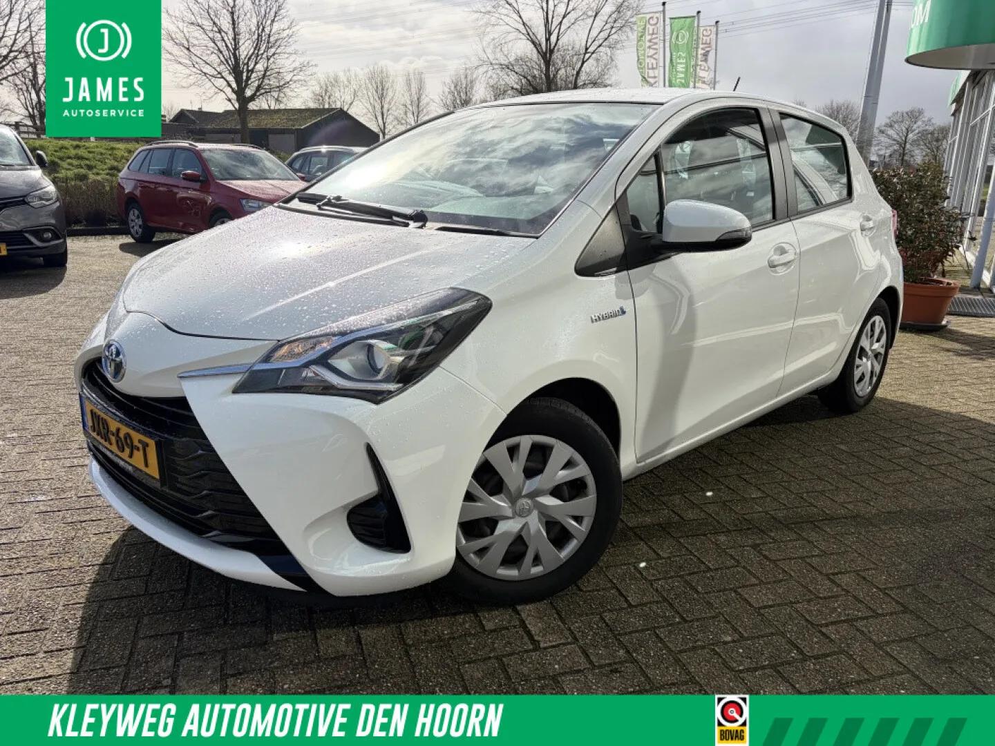 Toyota Yaris (2020) — foto 1