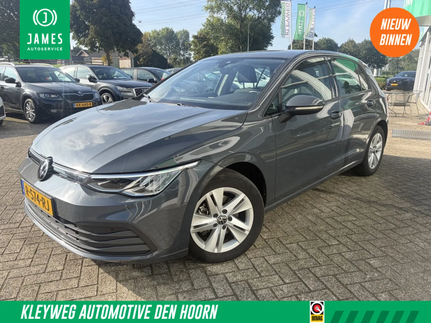 Volkswagen Golf (2022) — foto 1
