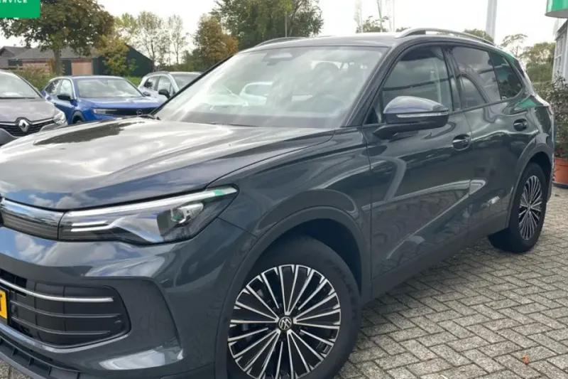 Volkswagen Tiguan (2025)