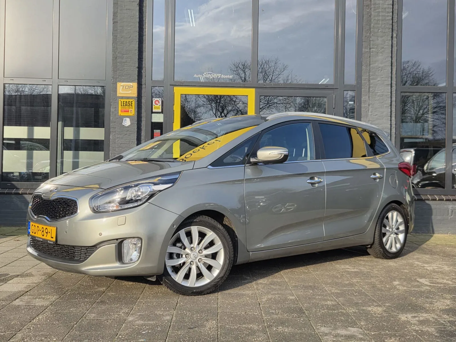 Kia Carens (2014) — foto 1