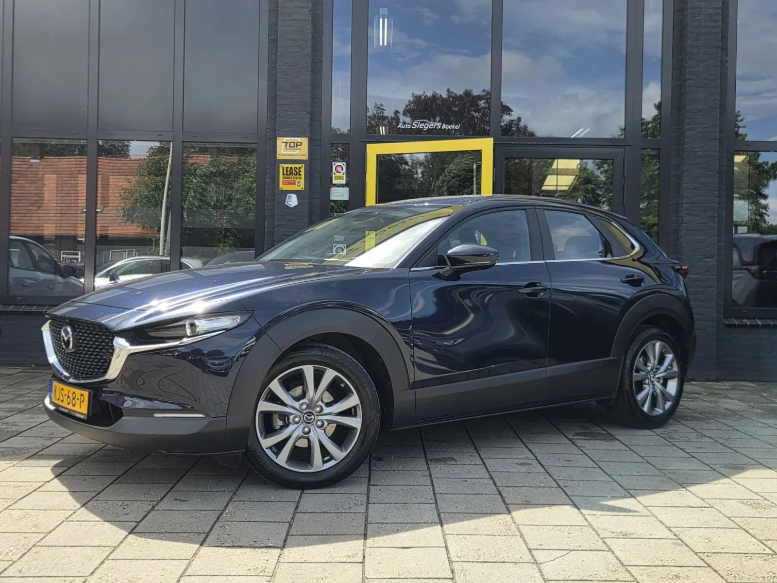Mazda CX-30 (2023) — foto 1