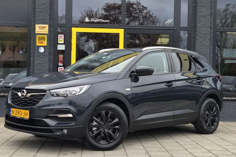 Opel Grandland X (2018)