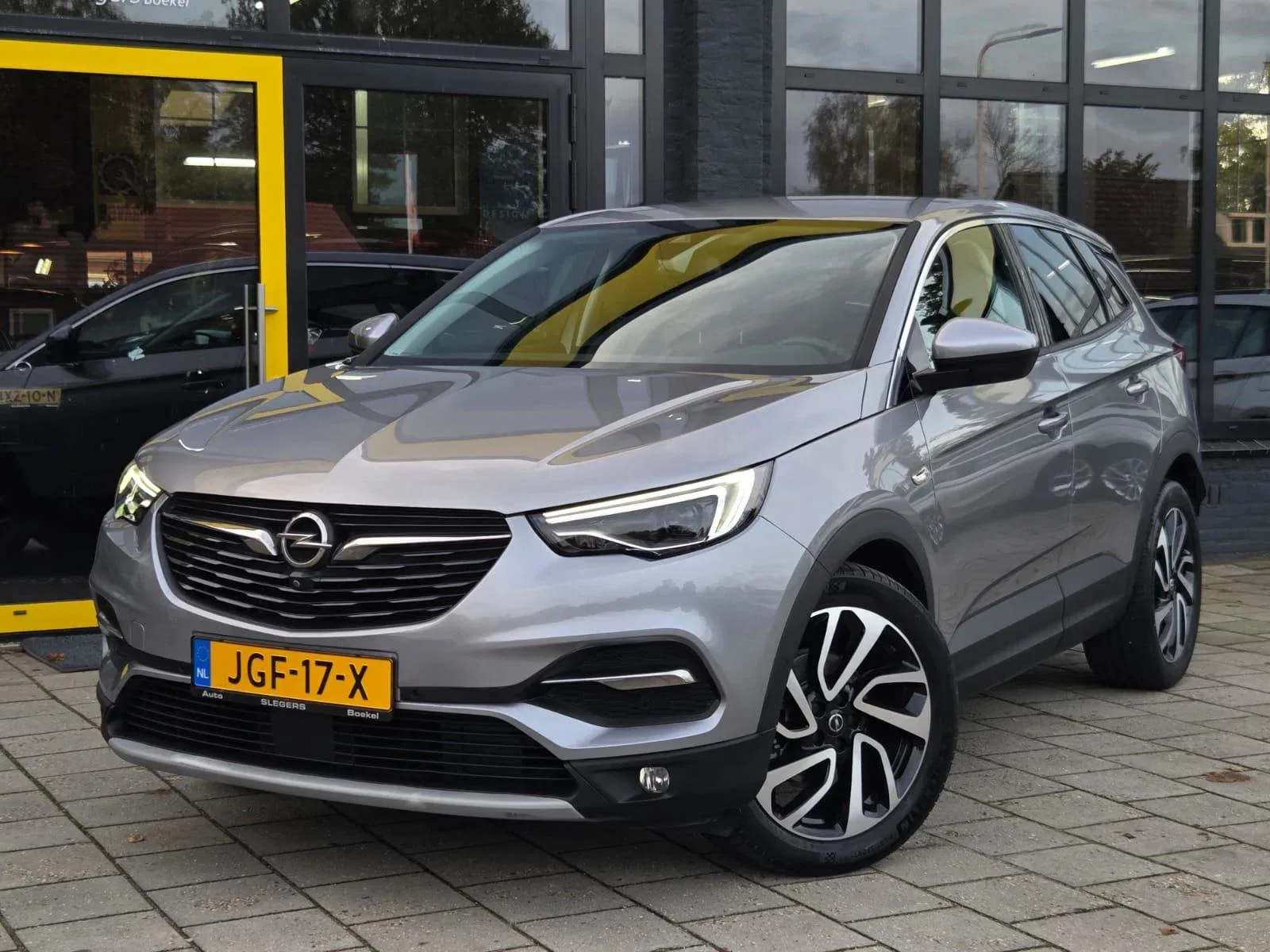 Opel Grandland X (2018) — foto 1