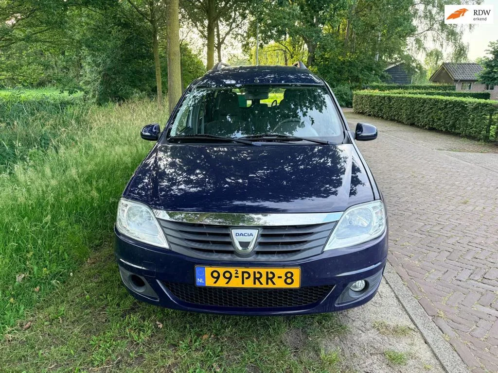Dacia Logan MCV (2011) — foto 1