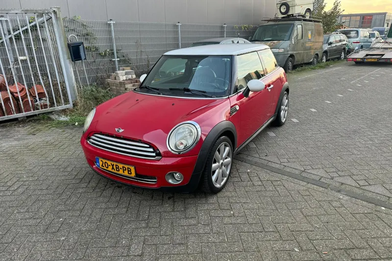 MINI Cooper (2007)