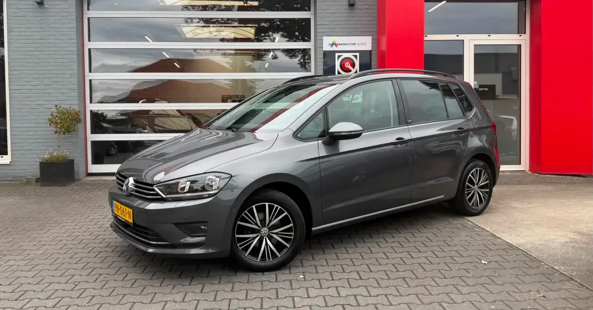 Volkswagen Golf Sportsvan (2017) — foto 1