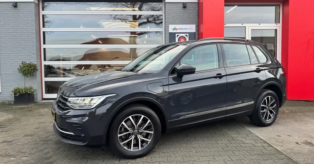 Volkswagen Tiguan (2022) — foto 1