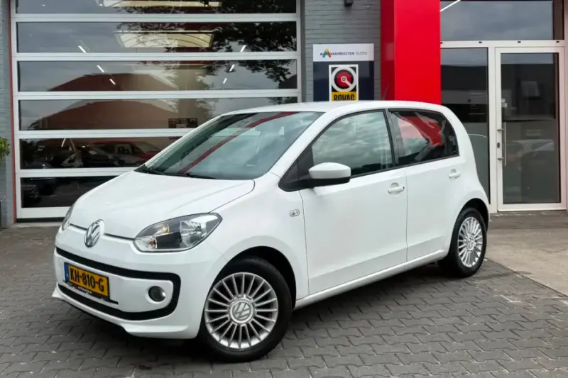 Volkswagen Up! (2013)