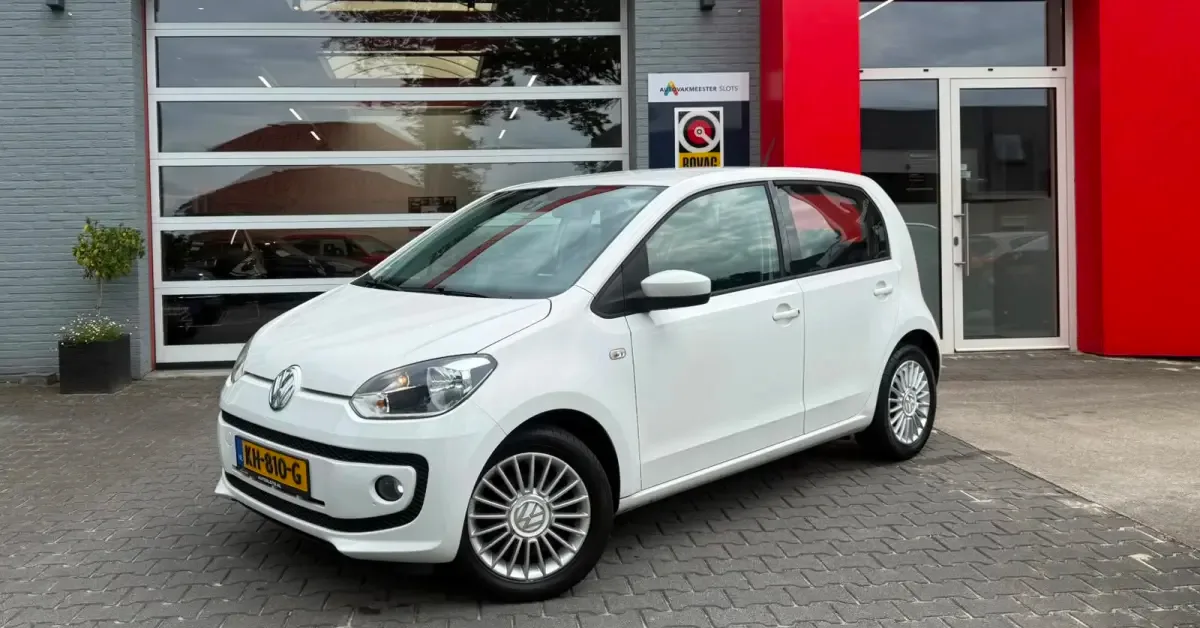 Volkswagen Up! (2013) — foto 1