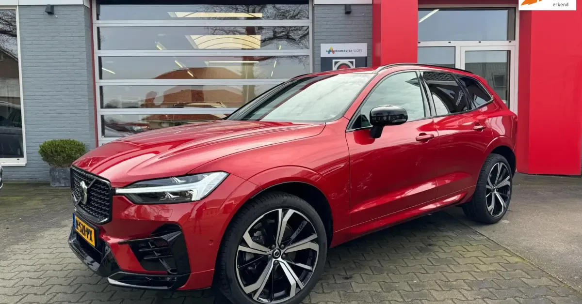 Volvo XC60 (2022) — foto 1