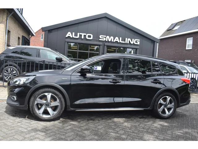 Ford Focus (2021) — foto 1