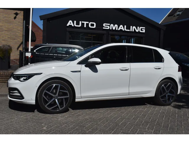 Volkswagen Golf (2020) — foto 1