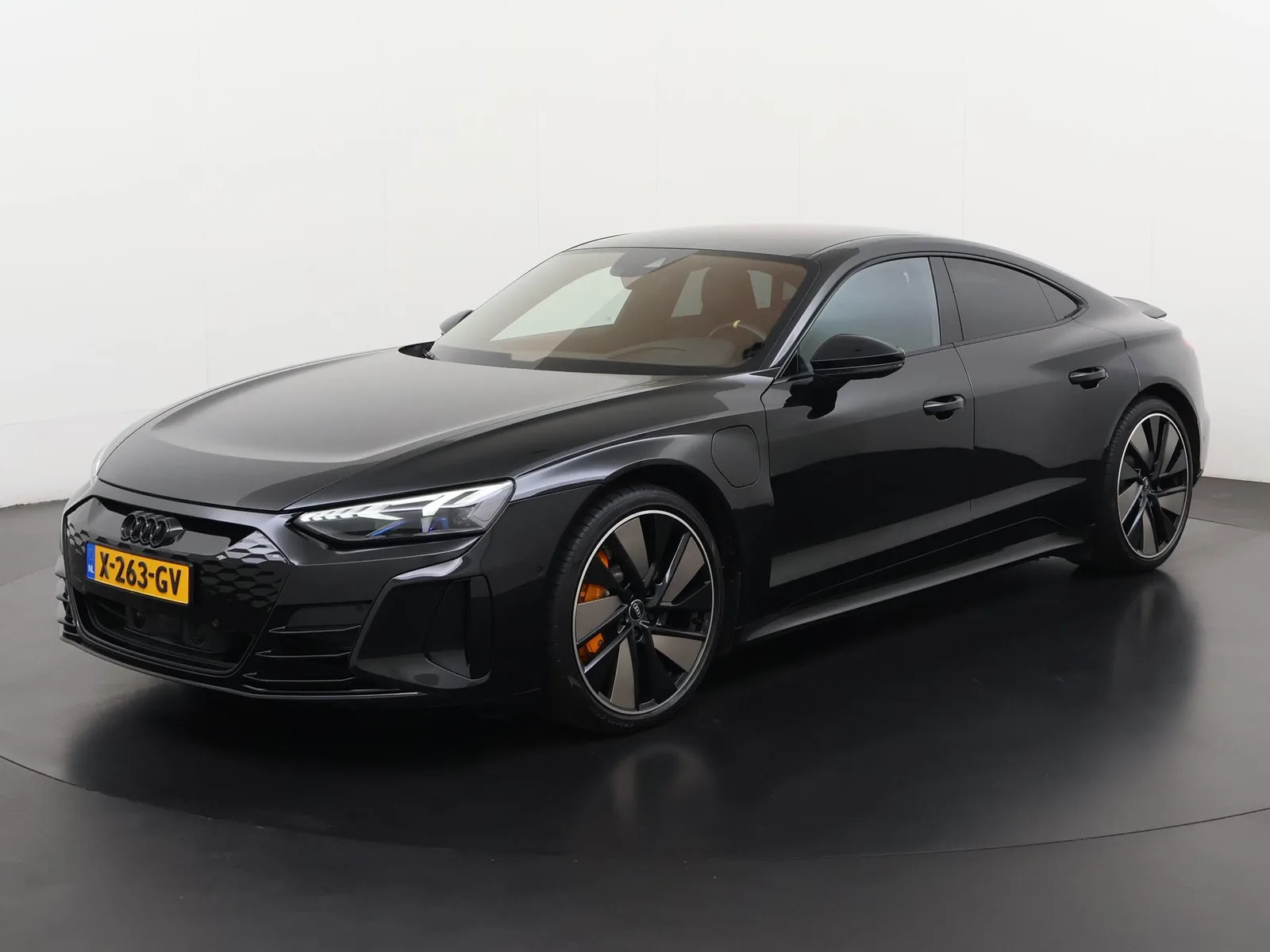 Audi e-tron GT (2022) — foto 1