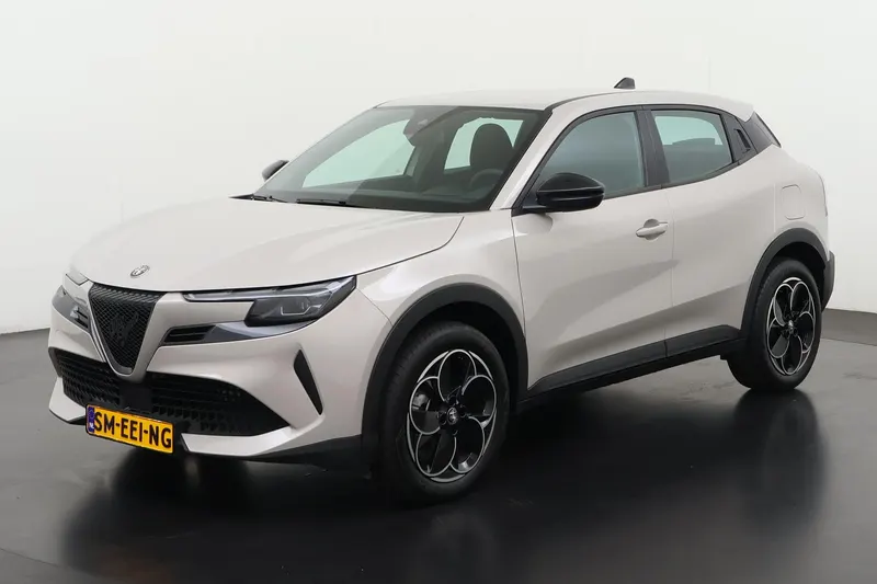 Alfa Romeo Junior (2025)