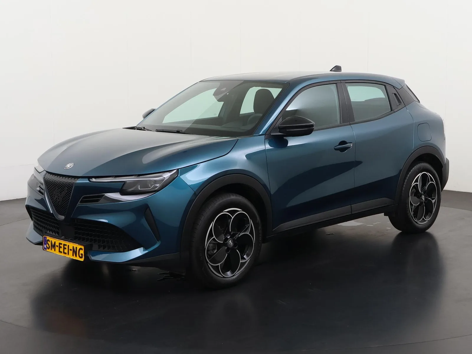 Alfa Romeo Junior (2025) — foto 1