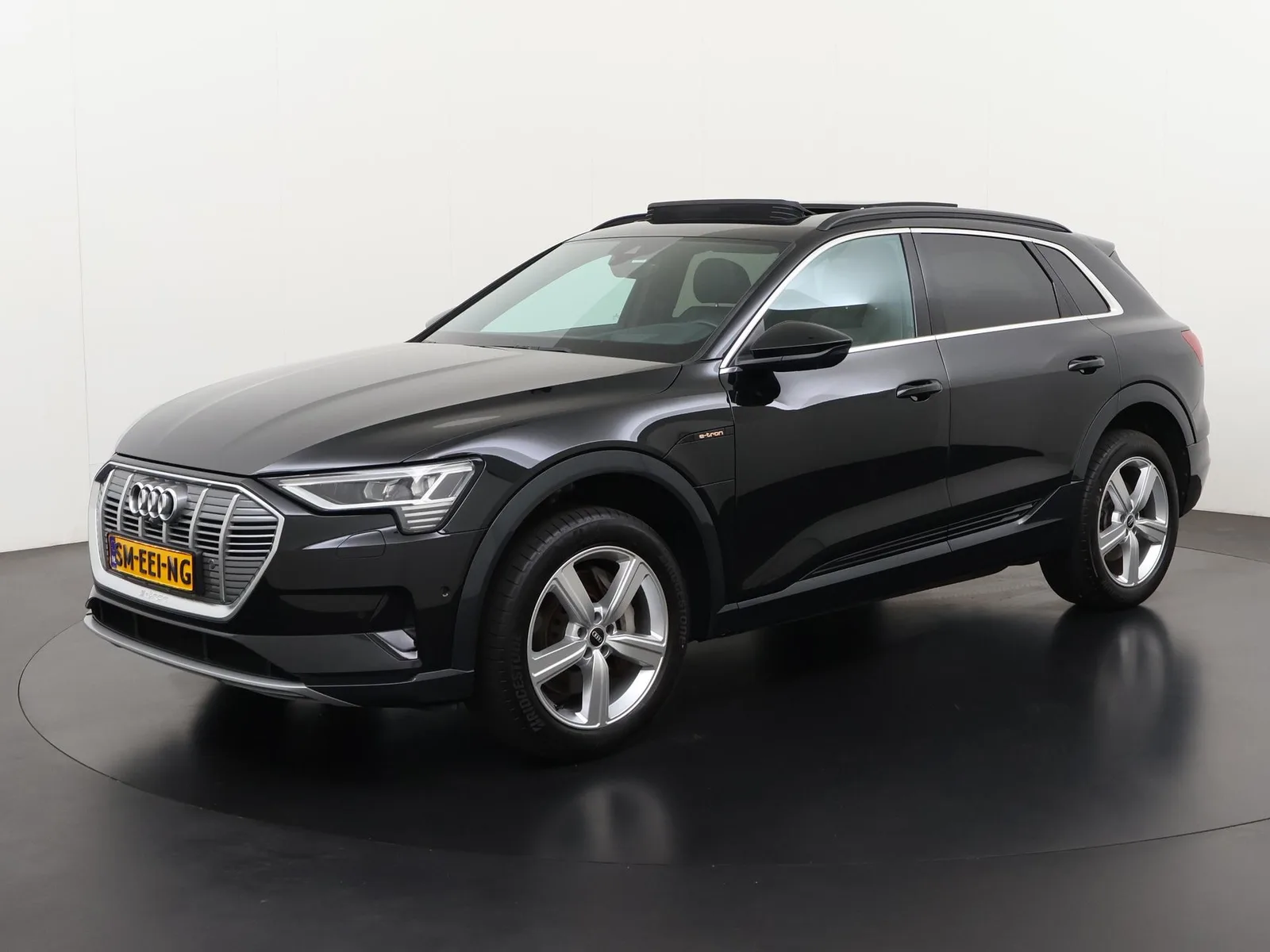 Audi e-tron (2022) — foto 1