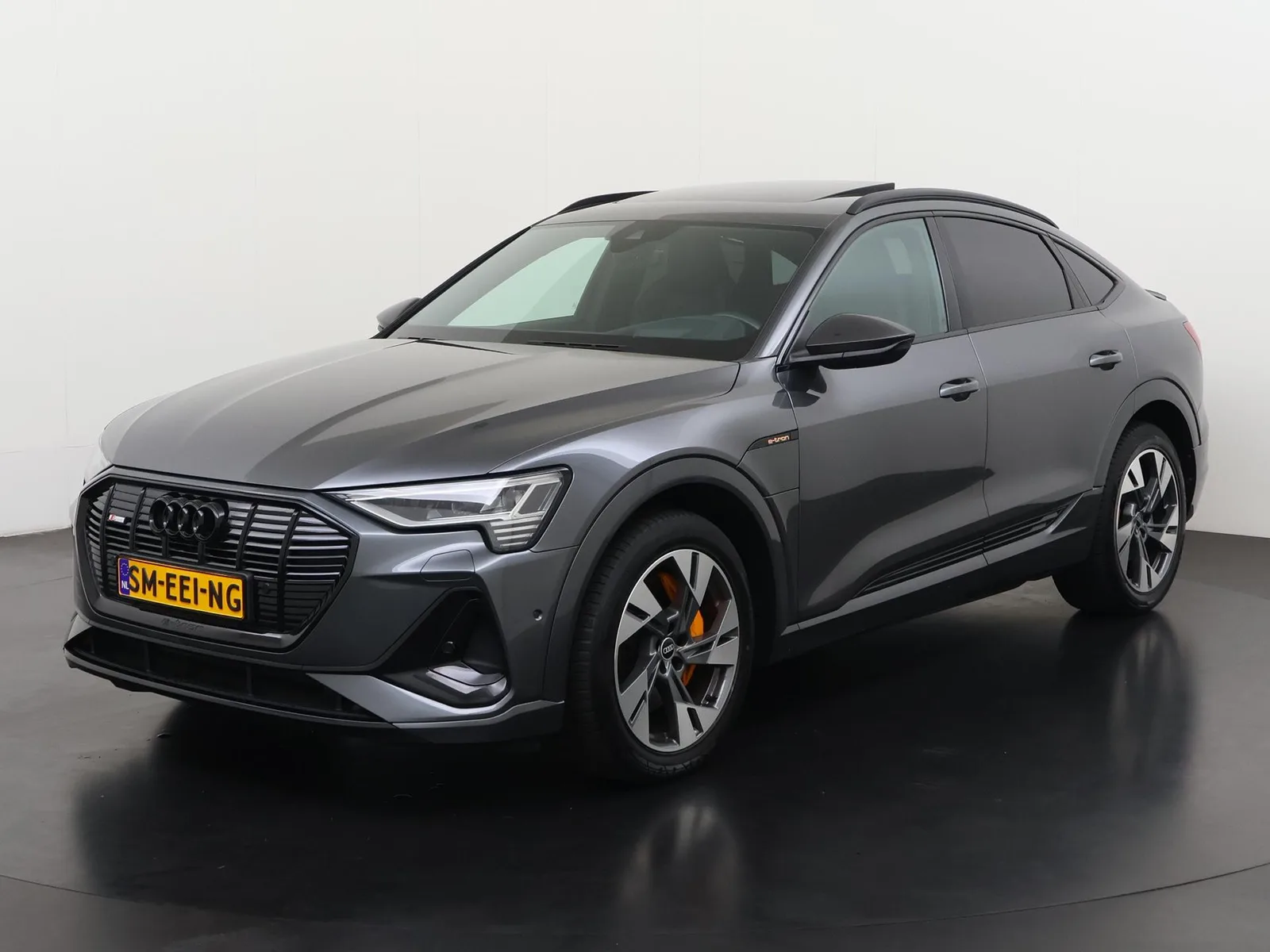 Audi e-tron (2021) — foto 1