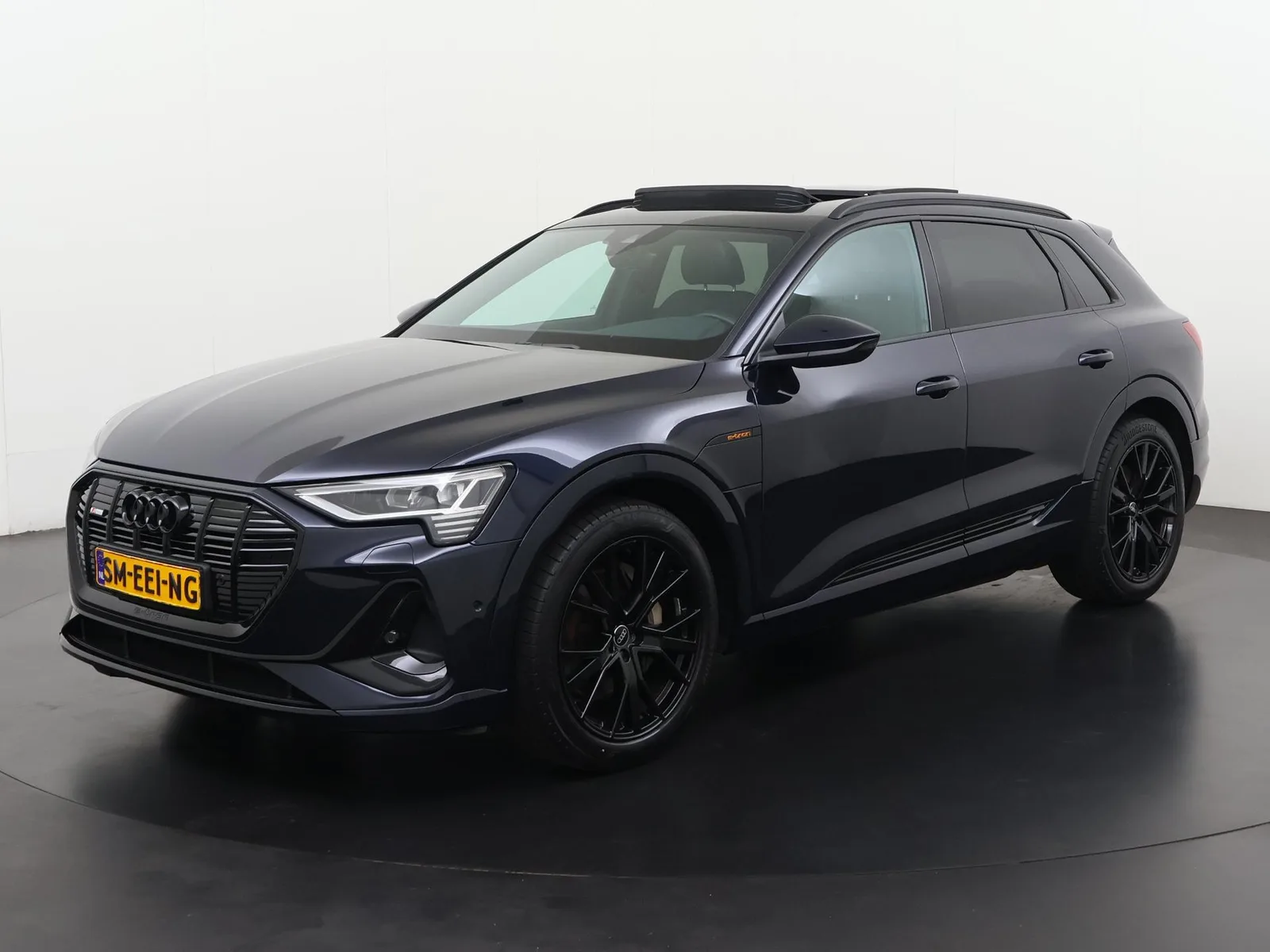 Audi e-tron (2022) — foto 1