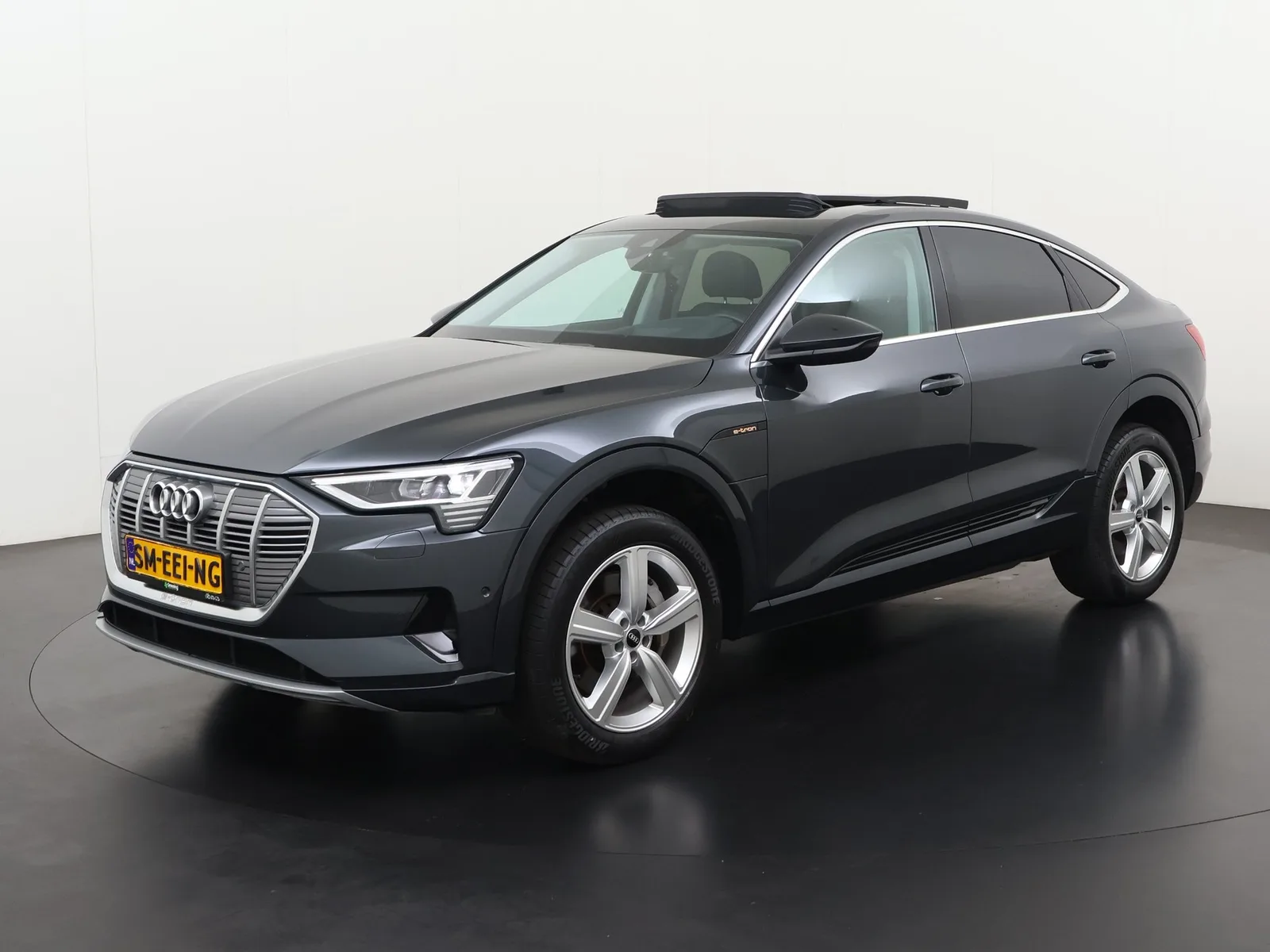 Audi e-tron Sportback (2022) — foto 1