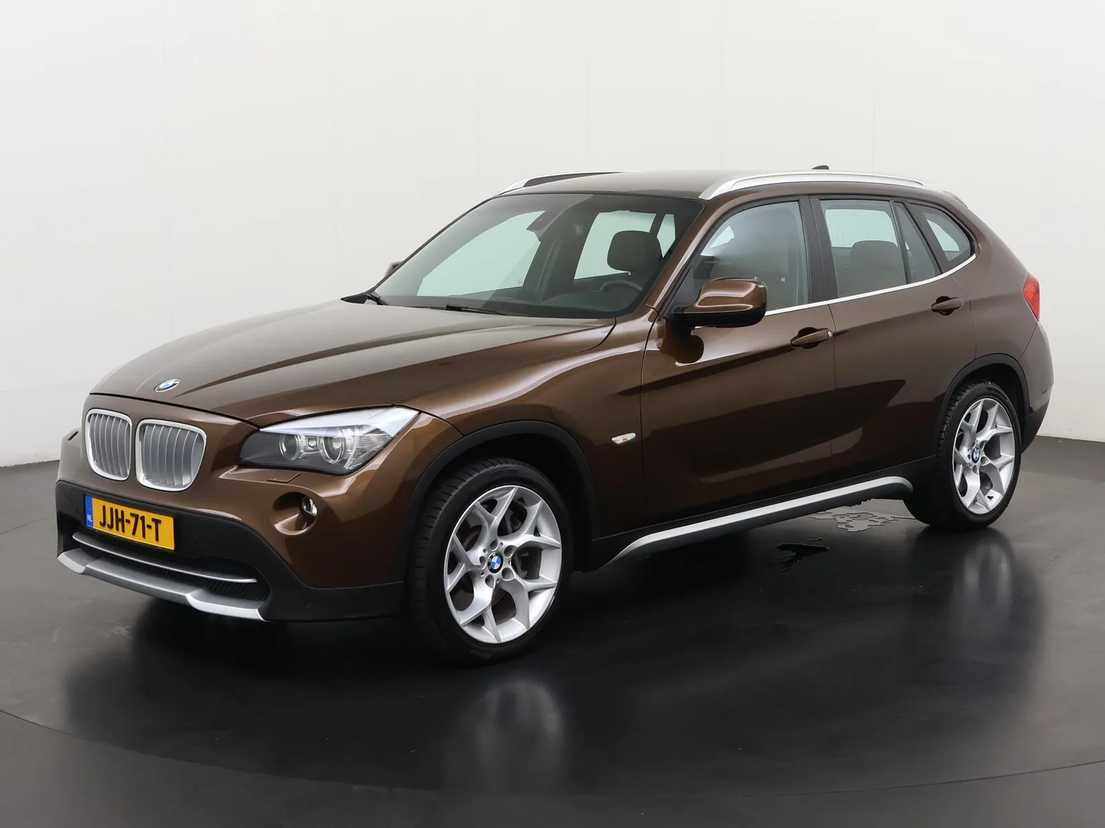 BMW X1 (2010) — foto 1