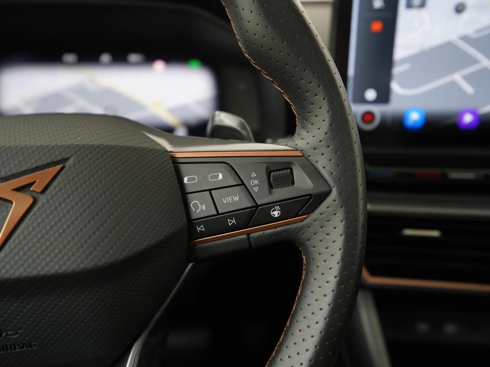 CUPRA Leon Sportstourer (2023) — foto 1