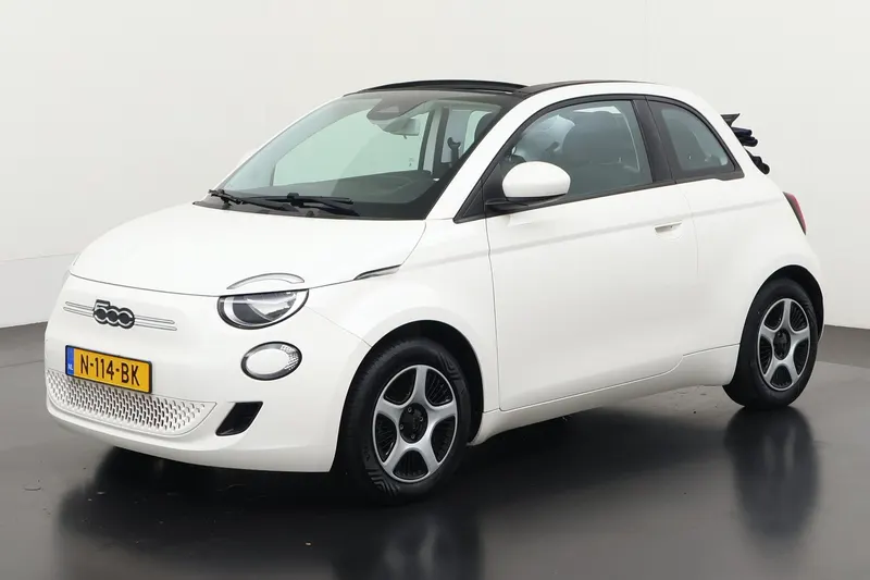 Fiat 500C (2021)