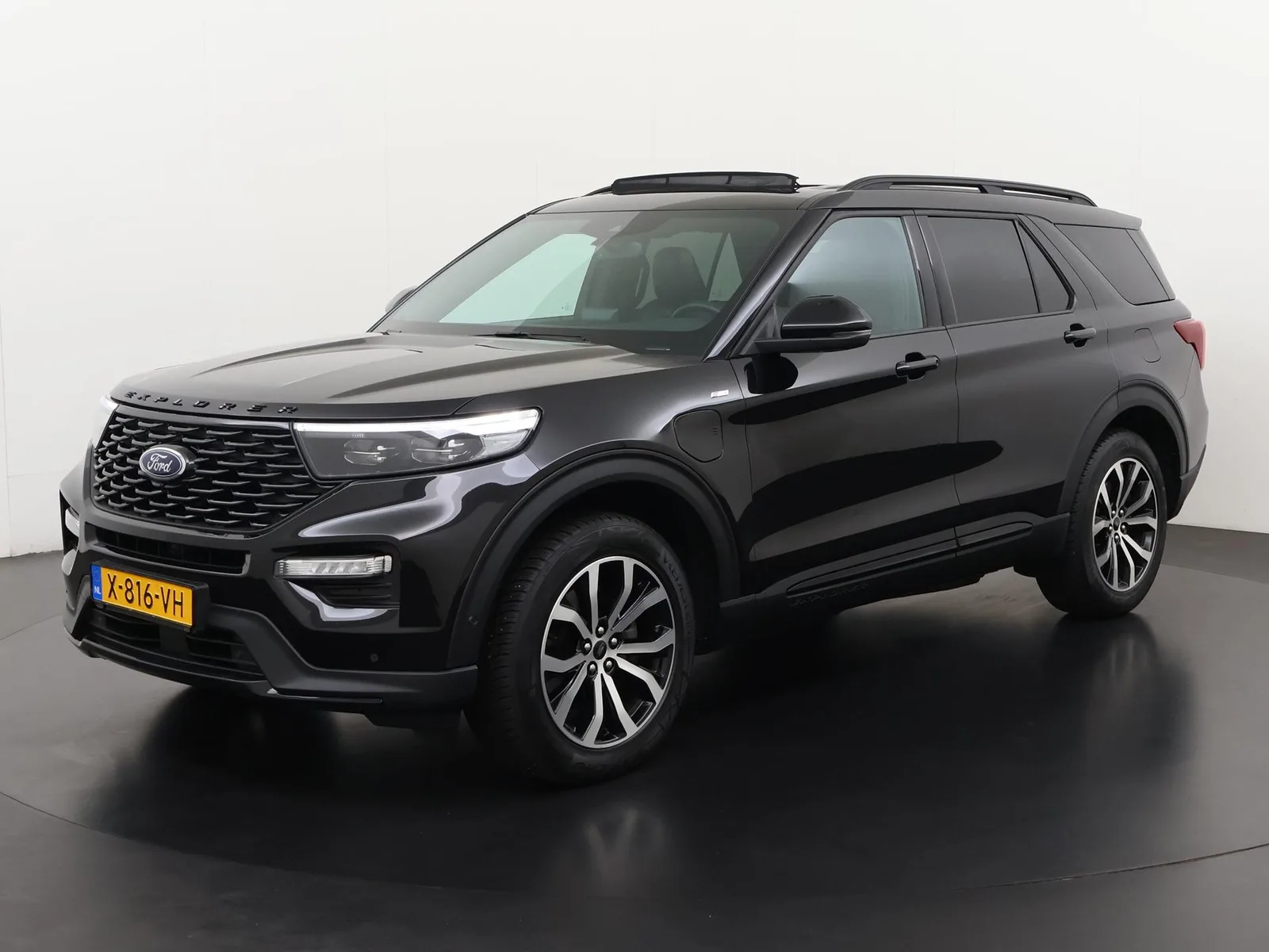 Ford Explorer (2024) — foto 1