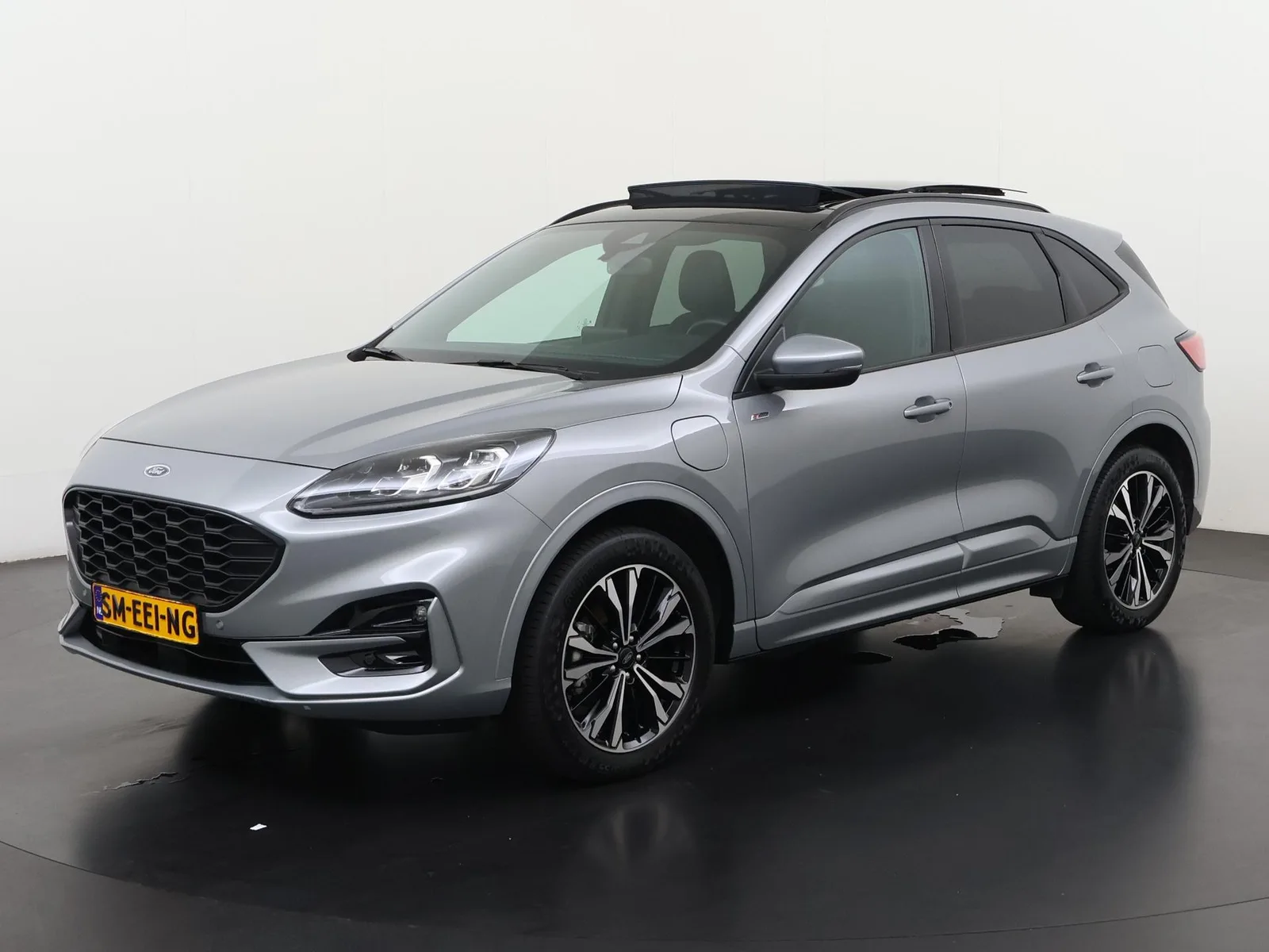 Ford Kuga (2025) — foto 1
