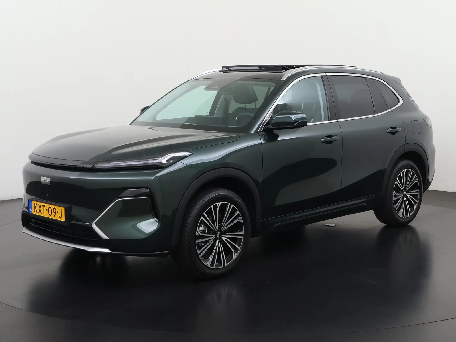 Geely Starray EM-i (2026) — foto 1