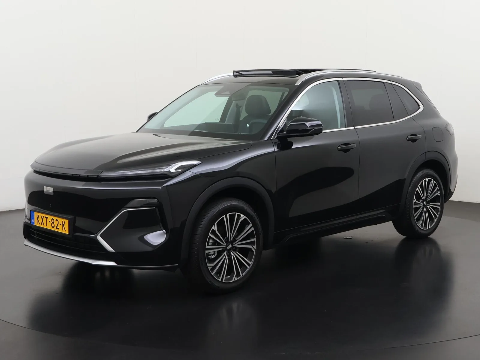 Geely Starray EM-i (2026) — foto 1