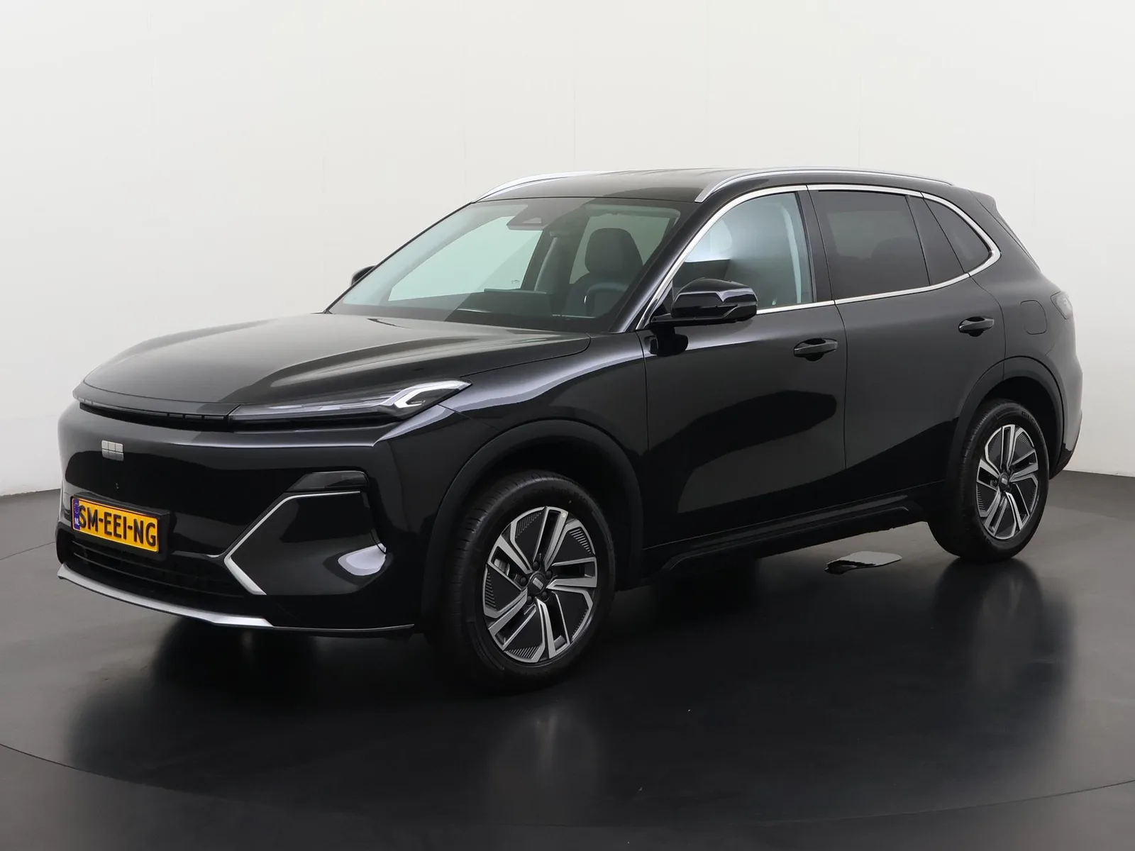 Geely Starray EM-i (2026) — foto 1