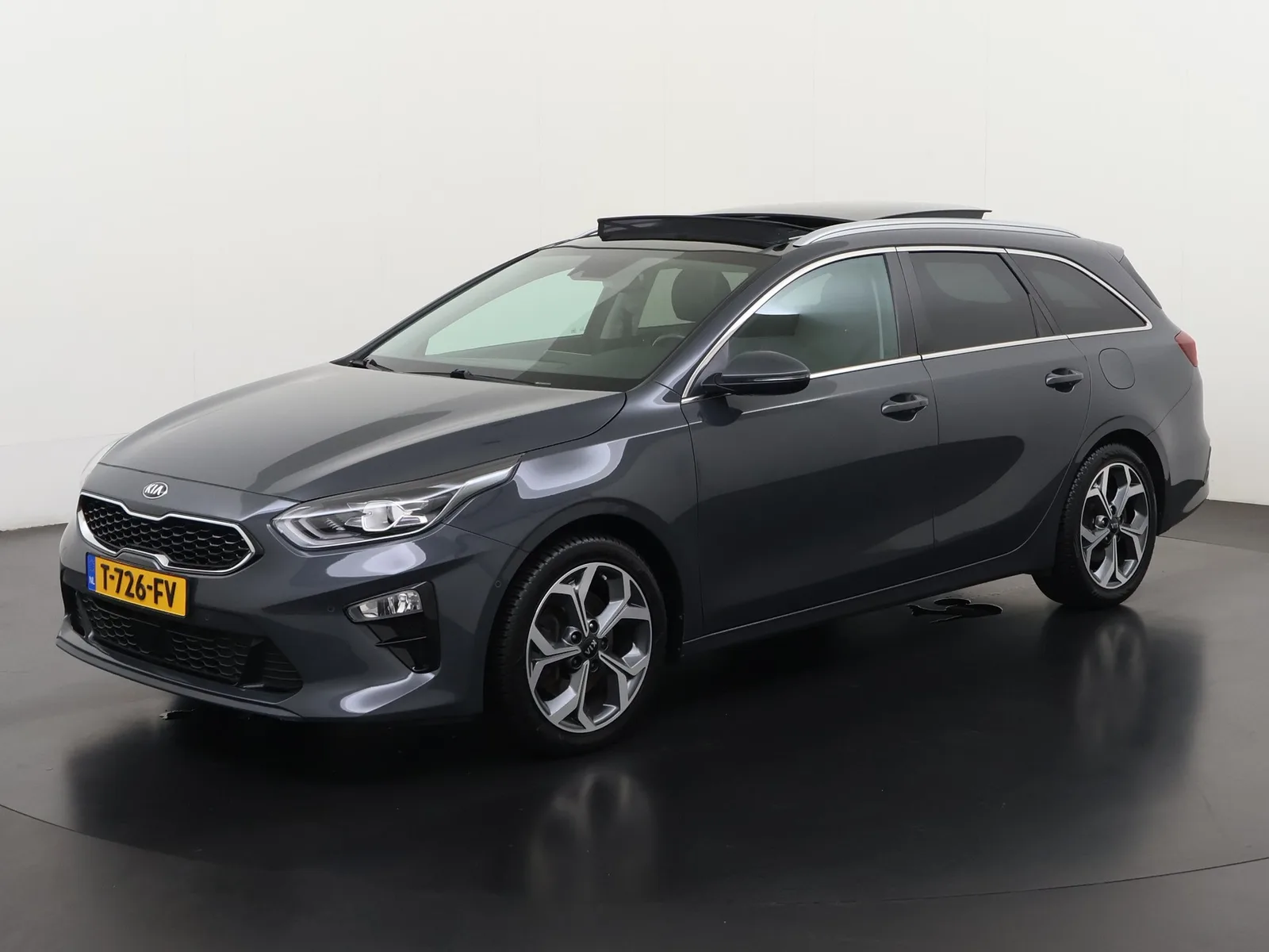 Kia Ceed (2020) — foto 1