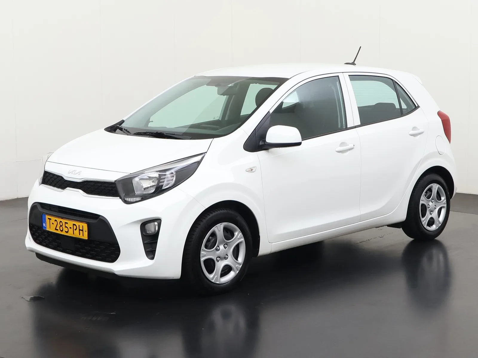 Kia Picanto (2023) — foto 1