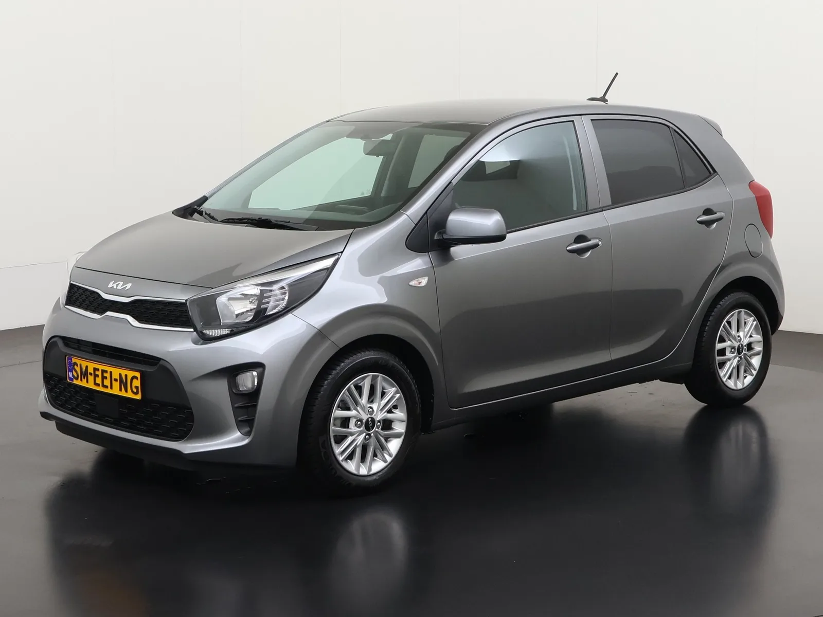 Kia Picanto (2023) — foto 1